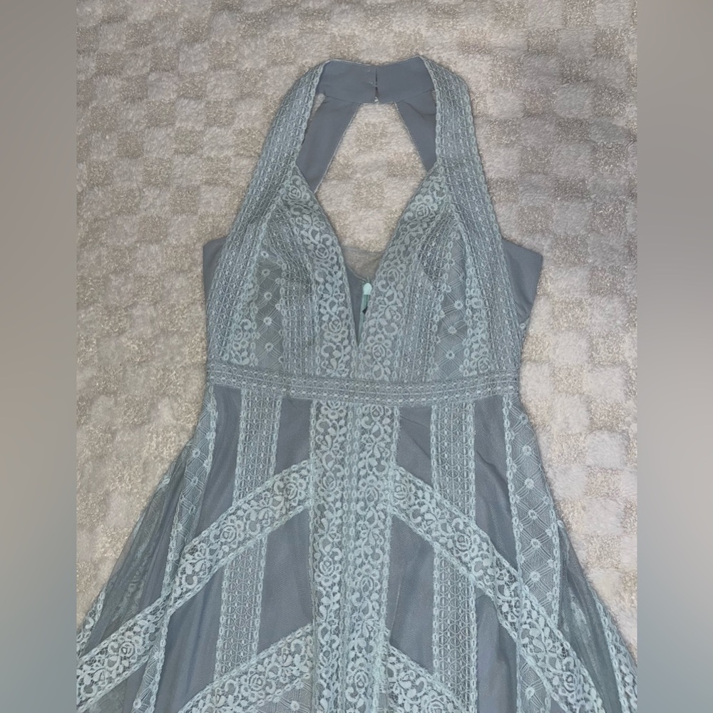 NWT! BCBGMAXAZRIA Raissa Halter Neck Maxi Evening Gown in Haze Combo • Size 12 - Picture 3 of 16